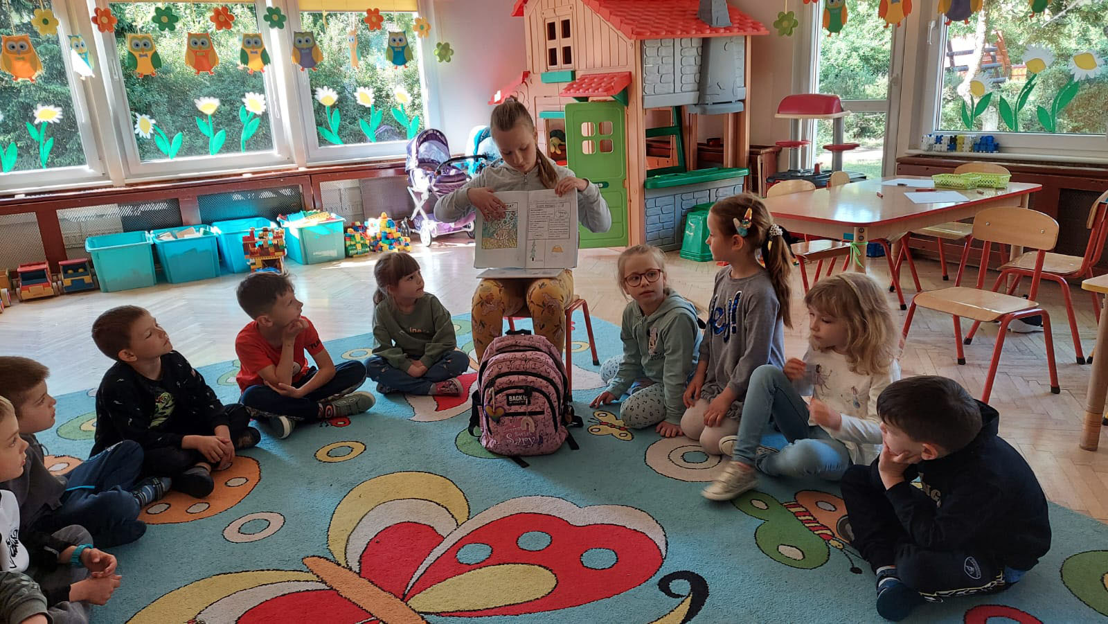 Read more about the article Odwiedziny naszej przedszkolnej absolwentki Hani – Sowy